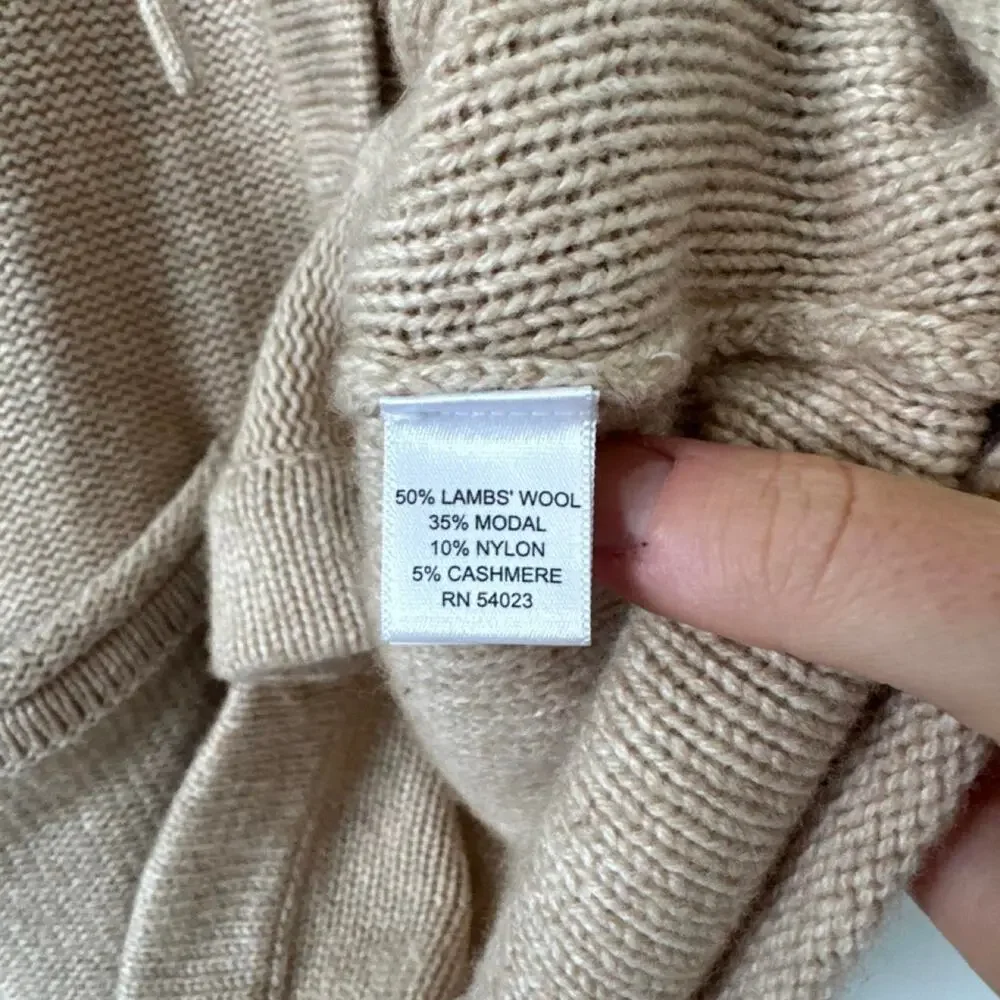 Banana republic cream knit lambswool hooded vest